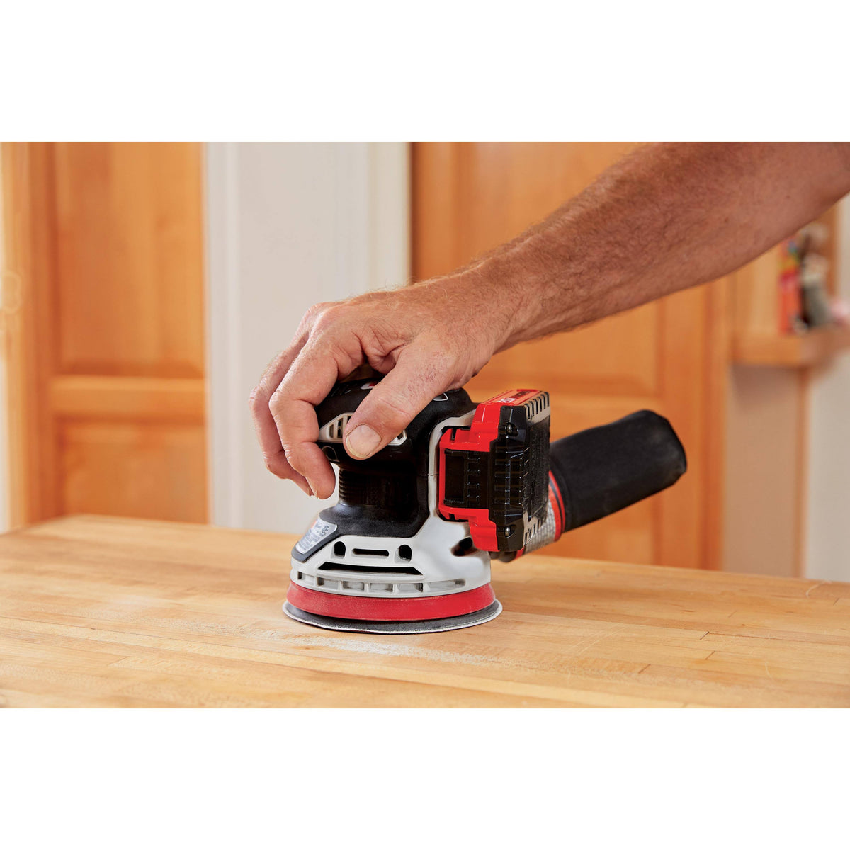 20V Max Cordless Random Orbital Sander U182