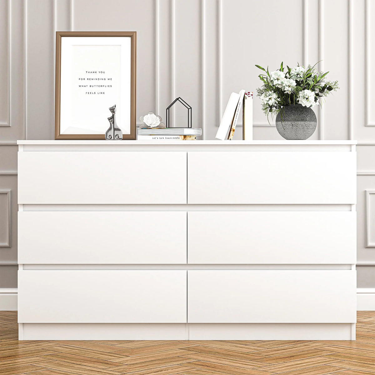 White 6 Drawer Dresser Z740676