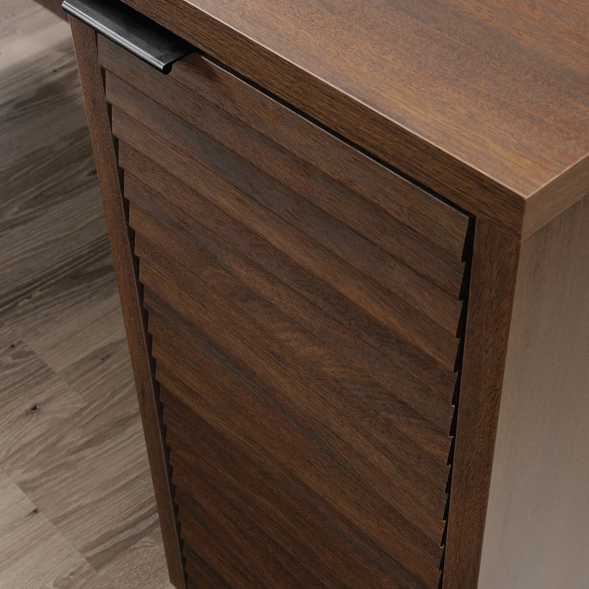 L-Shaped Engineered Wood Desk E511184