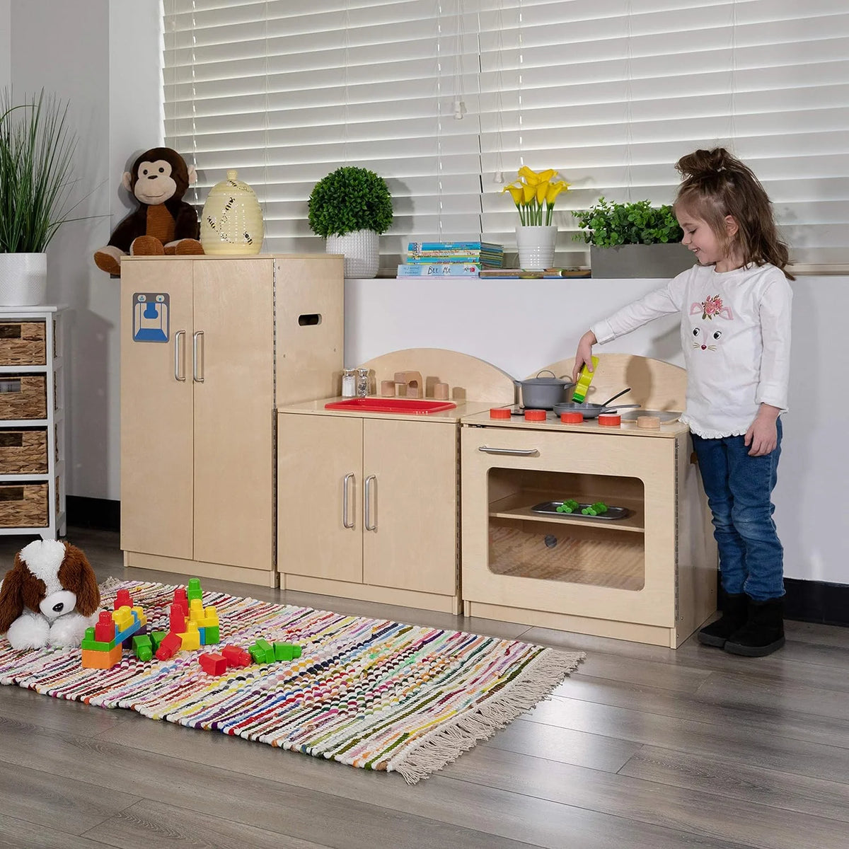 White Computer Desk with Monitor Platform and Storage Shelf L622