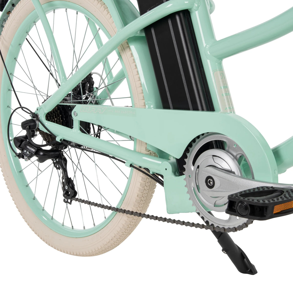 26-in 7-Spd Electric Cruiser Bike Q888740