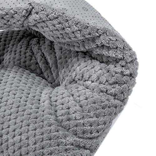 Fuzzy Plush Pet Beds O182