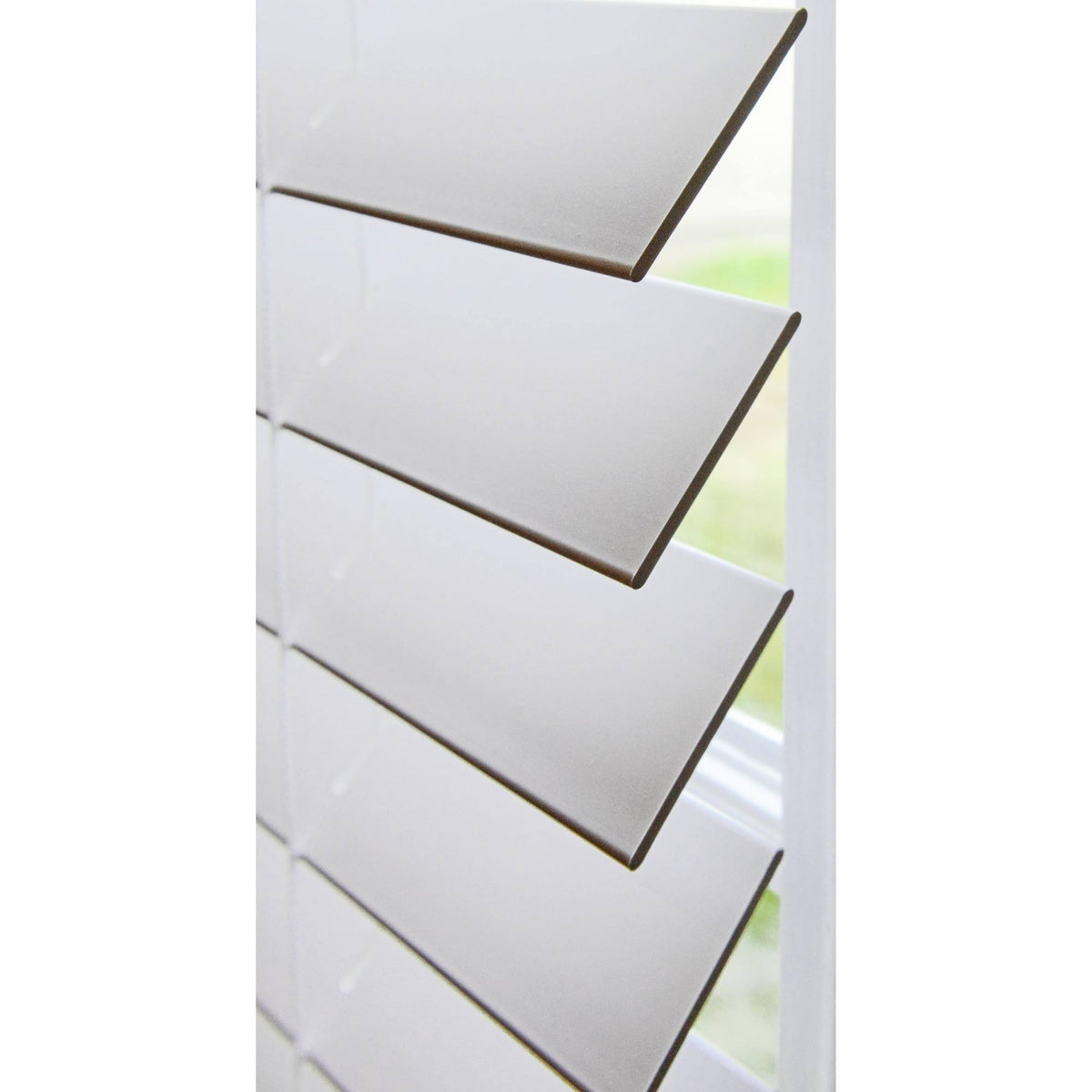 White Faux Wood Cordless Blinds D1940